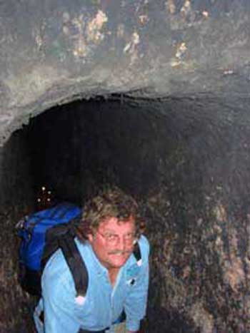 David Hatcher Childress in tunnel